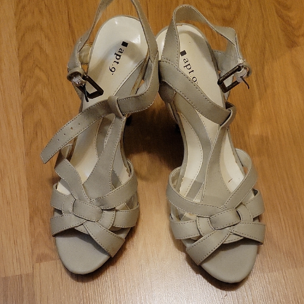 Apt. 9 Women's Beige Strappy Heels